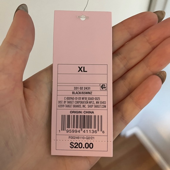 Wild Fable NWT Black Long Sleeve Cropped Floral Tee - Picture 3 of 6